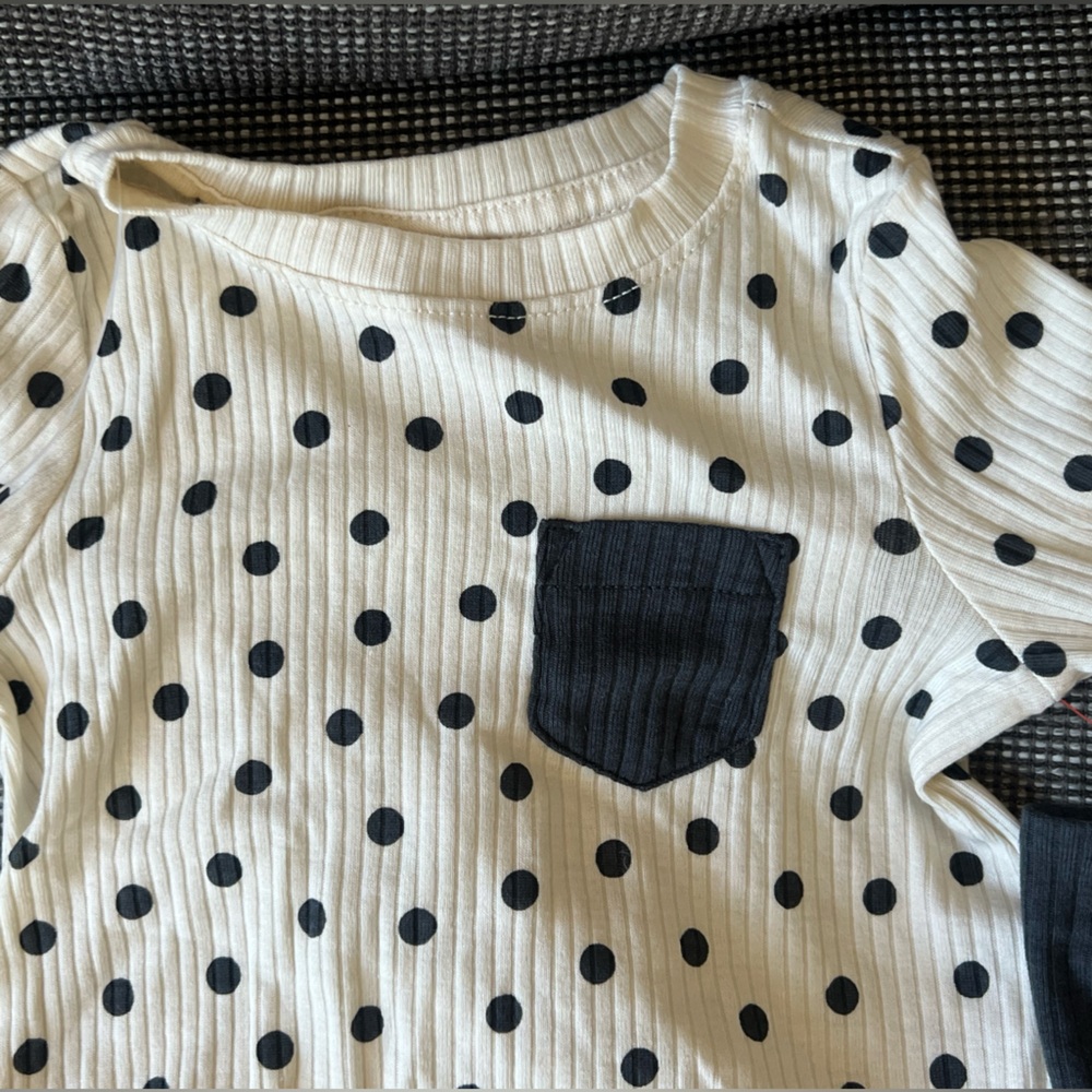 Cat & Jack 3 piece baby girl outfit 3-6mo - long sleeve top, pants, headband - Picture 4 of 5